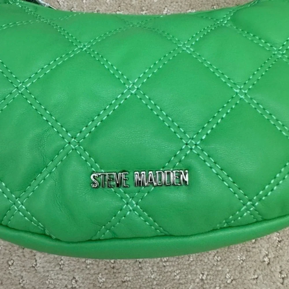 Steve Madden BDORES Quilted Crossbody Sling Bag Green Flare with Coin Purse NEW